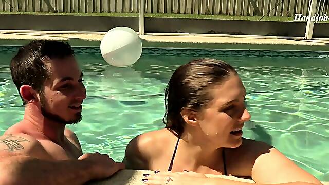 Под Водой Видео