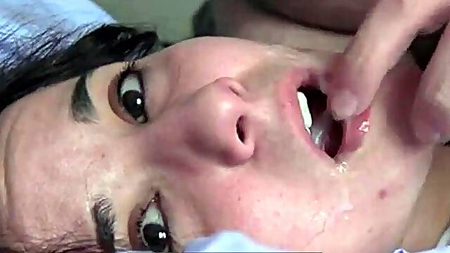 Brunette Amateur Webcam POV Cumshot