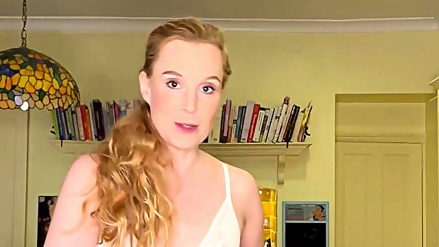 Amateur blonde solo webcam