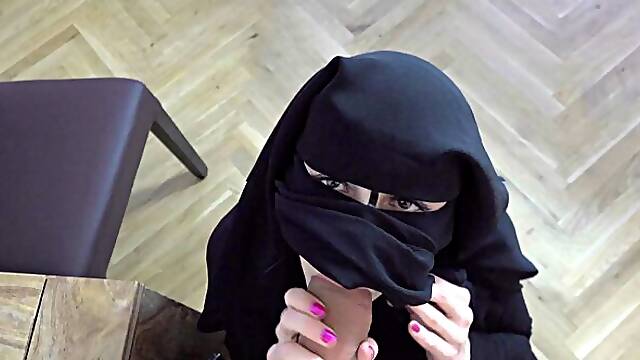 Niqab slut Rebecca Black takes a huge facial eventually