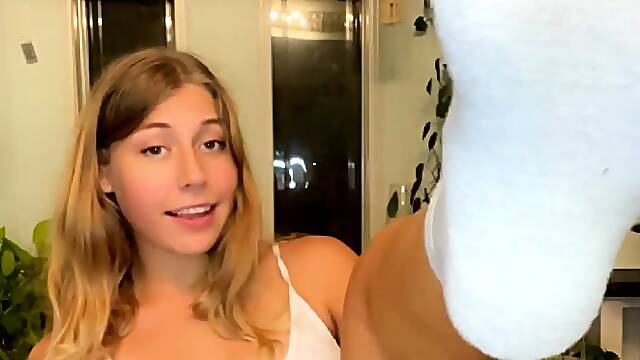 Amateur Video Amateur Webcam Girl Masturbates