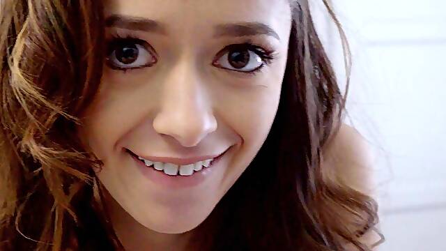 Adolescente (18+) Videos