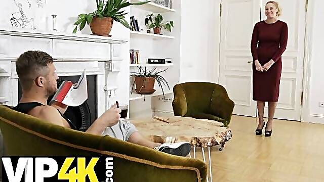 Watch provocative lovebirds clip