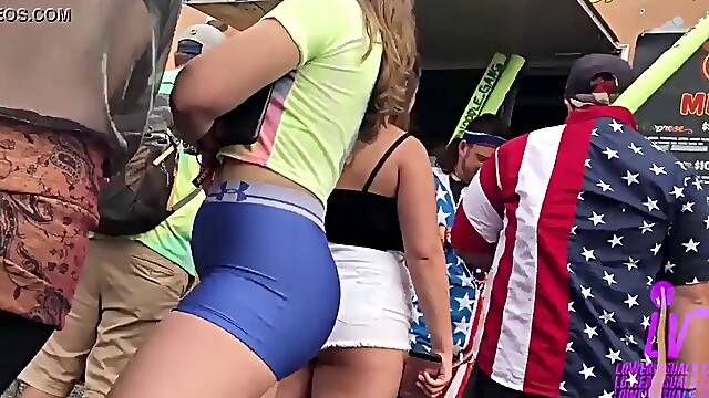 Spandex Ass Candid