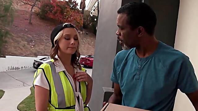 Delivery Girl Gwen Vicious Takes Double Penetration from Eddie Jaye
