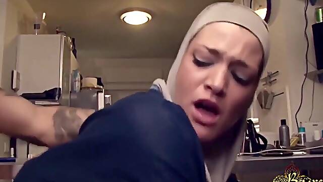 Salima Akim Hot Arab Milf Porn Video