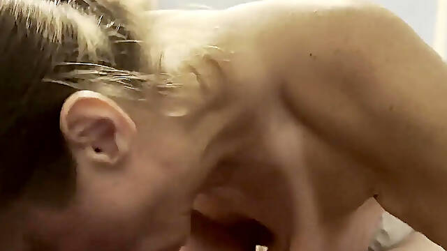 Saggy MILF sucks hubby's cock dry