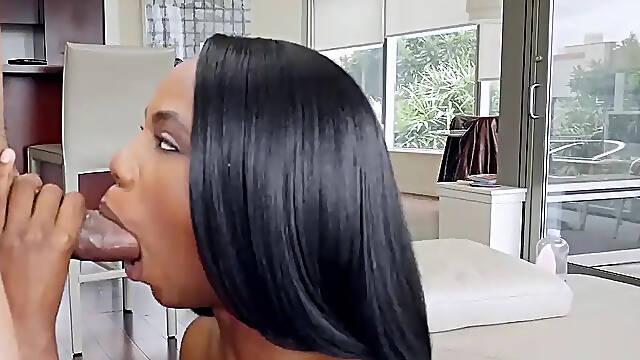 Smokin' Hot Ebony Teen Sarah Banks Gets Deep & Raw Cowgirl Creampie