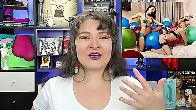 Exploring foot and armpit fetish in public BDSM play