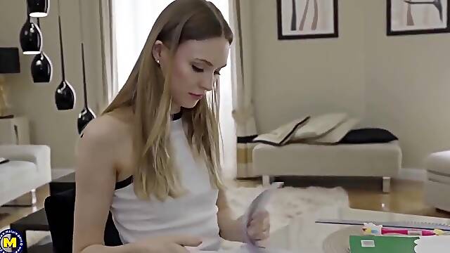 Milf Tutor Gives Some Very Heated Up Homeschooling T