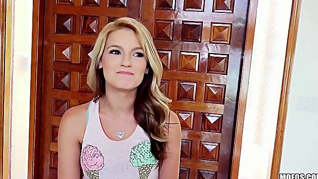 Hope Harper - 85lb Blonde Gets BBC - I Know That Girl(M