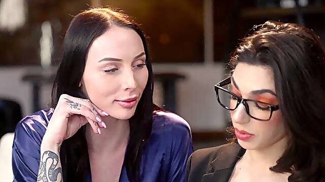 Футанари Видео