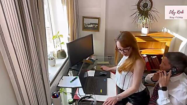 SEDUCING MY BOSS IN THE OFFICE AND GETTING FUCKED OVER THE DESK