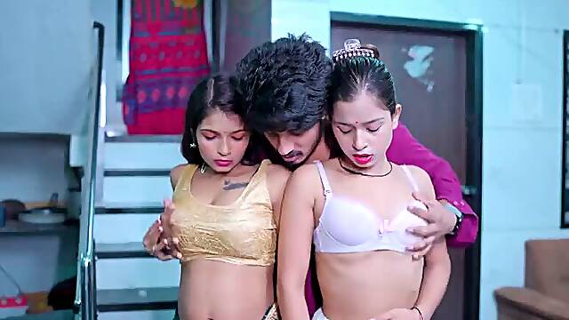 Desi Bhabhi Ne Apne Saheli Ko Bula Kar Kiya Pati Ke Sath Sex Threesome
