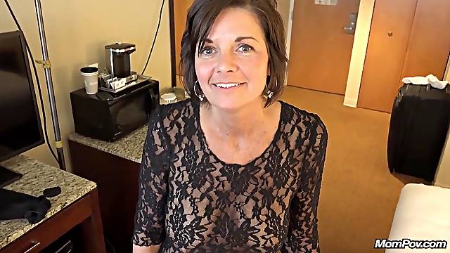 Femme Au Foyer Vidéos