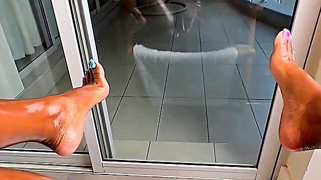 Cleaning up my curtain wall with my Squirt(Outside)