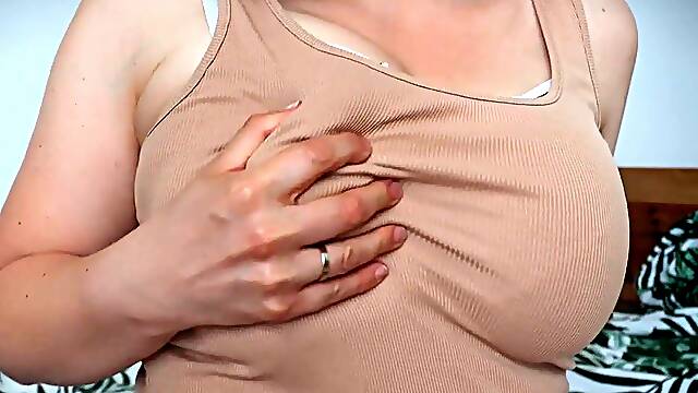This day u can have a fun my curves. Slow solo masturbation curvy wife.