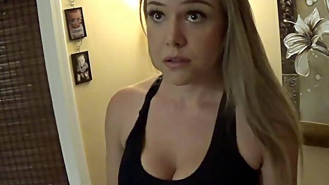 Spouses Superlatively good Ally Compromises Chelsea Vegas for Oral-job