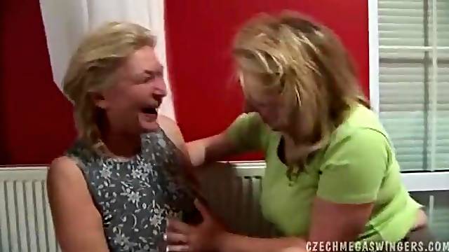 Mature swinger party