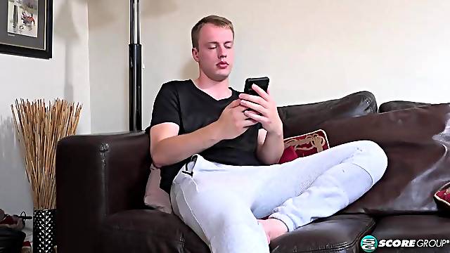 Melanie Taylor - The escort is his mammas most good ally