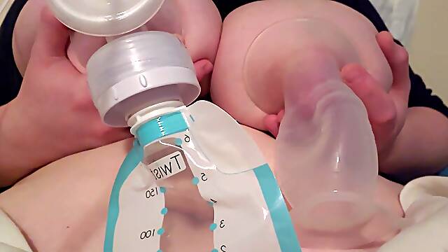 filling up bags of MILK after pumping plus-size mammories