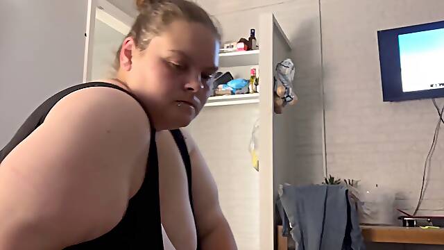 throating diminutive pipe Bitch Making It Cum In My Mouth And Swallowing Her