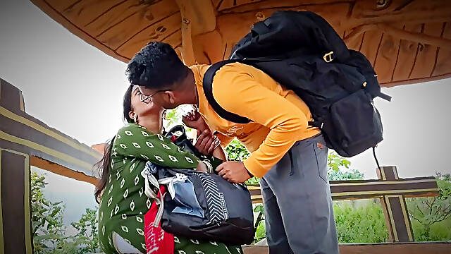 College girl &amp; Unknown Boy fast time frendship - Tourist places par, tourist bhabhi mili - hot bhabhi video outdoor forest.