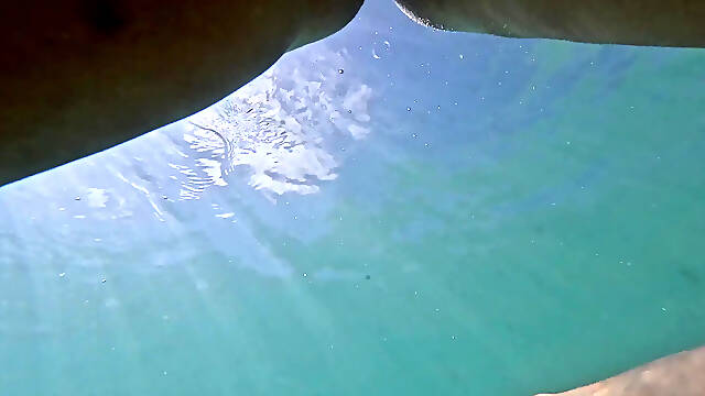 Girl Swimming Naked Underwater No Panties