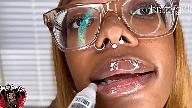 Glossy Lip Lover Close Up JOI (Kisses, Puckers, Moans)
