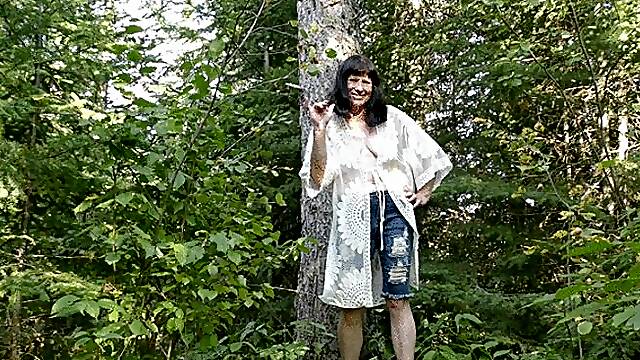 Fisting my Asshole in the Woods