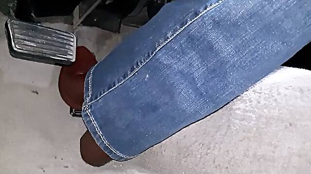 Boots revving
