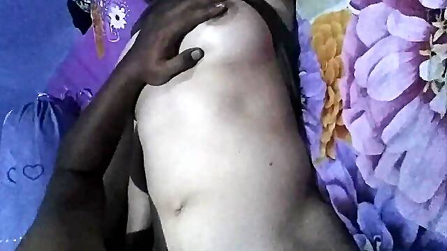 Licking Pussy My Stepmom in My Room