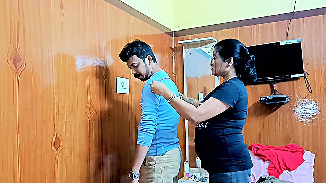 Hot Indian Desi Girls Ladies Tailor Was Measuring the Boy Seeing Shop Empty They Had Sex