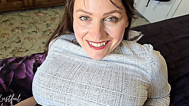 Creampie My Stepsister After Accidentally Seeing Her Nudes