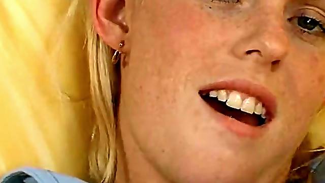 Blonde Teen Is Addicted To Masturbation