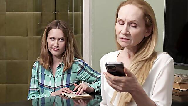 Лесби Совращение Видео